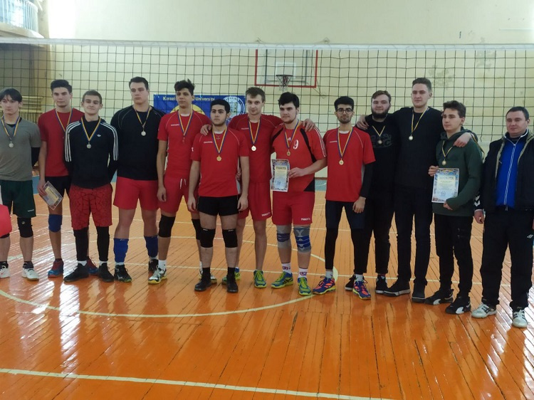 Students of the School of Medicine are the winners of volleyball competitions
