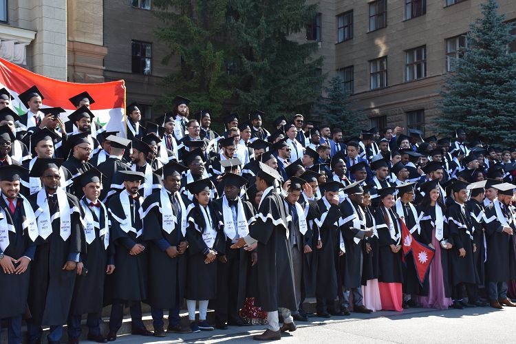 A photo report related to the ceremony of students graduation of the year 2017 was added to the photogallery of the School of Medicine website 