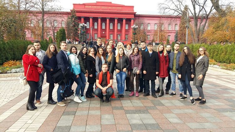 Students of the School of Medicine visited the educational and research center "Institute of Biology and Medicine" (Department of Medicine) of Taras Shevchenko National University of Kyiv