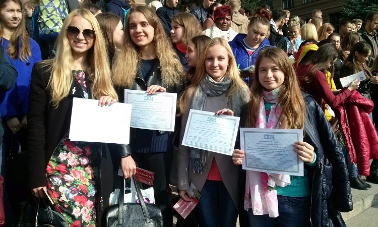 Students of the School of Medicine received IBM personal certificates