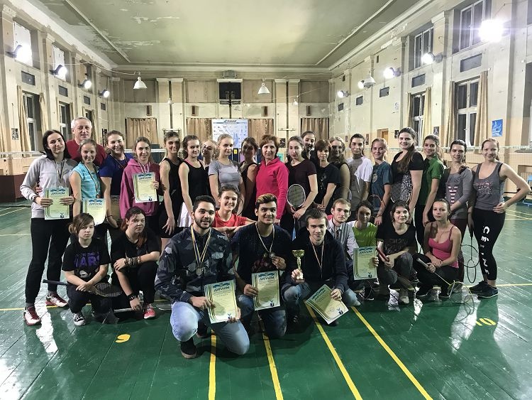 Students of the School of Medicine - winners of badminton competitions at the Spartakiad of the University