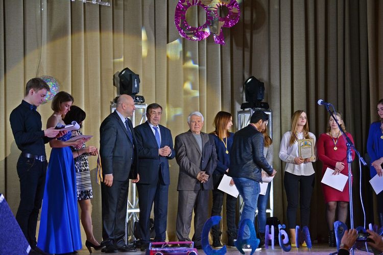 The solemn celebration of the 212th anniversary of the founding and the 24th anniversary of the revival of the School of Medicine