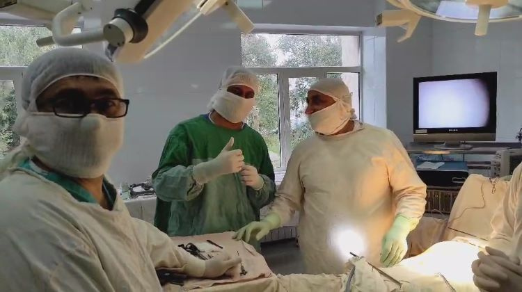 Graduates of the School of Medicine - clinical residents in the specialty "Surgery"