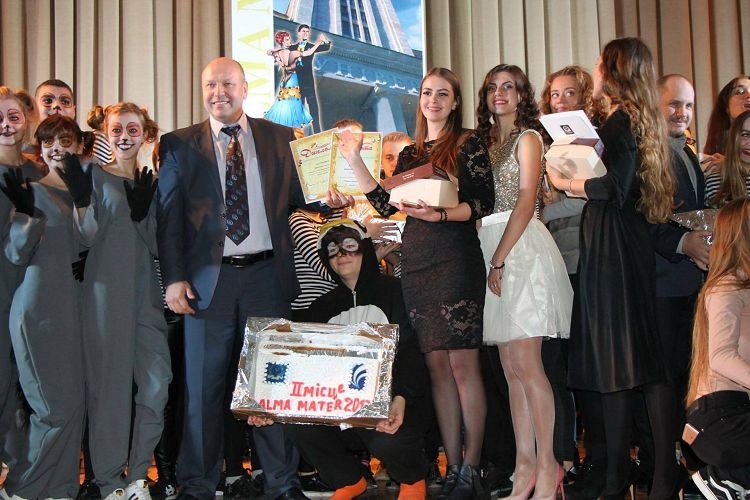 First-year students of the School of Medicine are prize-winners of the traditional University contest “Alma Mater”