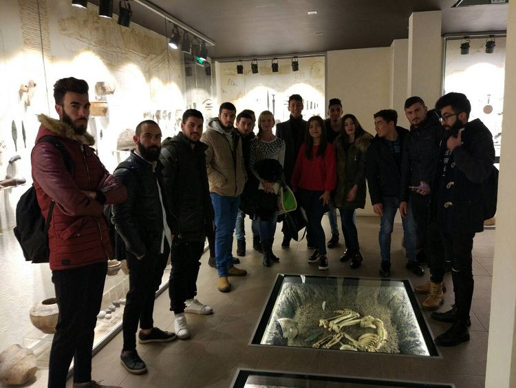 Curator's hour: students of the School of Medicine visited the museum of archeology