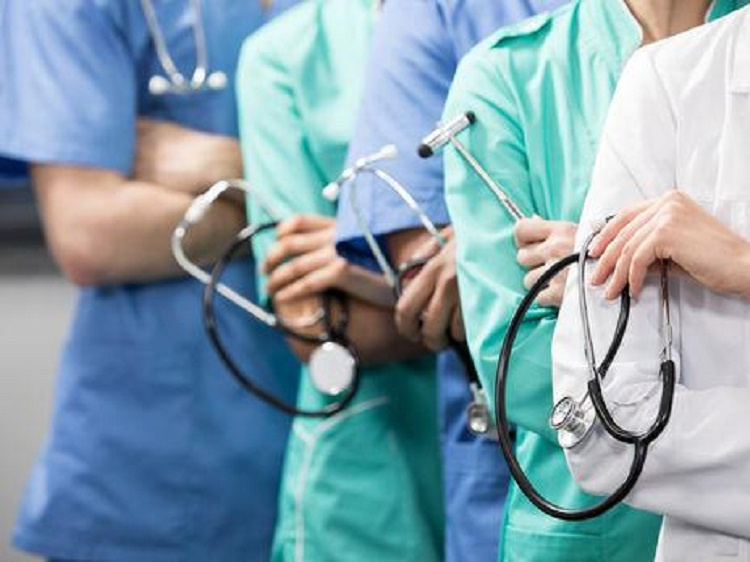 The schedule of exams for students of 1-5 courses of the School of Medicine is published during the summer session of the 2019/2020 academic year