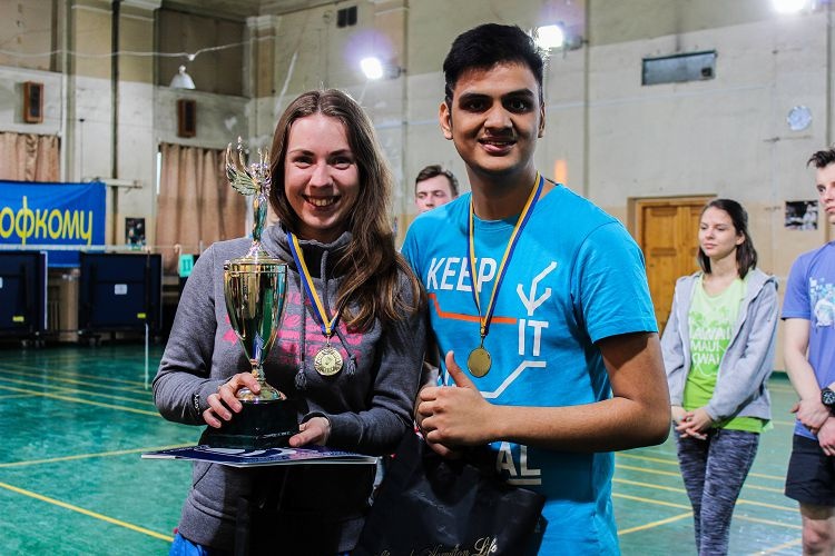 Students of the School of Medicine - winners in badminton competitions of the Student Trade Union Committee Bowl