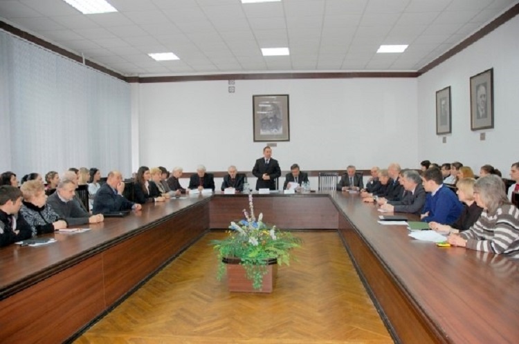 The website contains information about Academic Board of the School of Medicine of V. N. Karazin Kharkiv National University