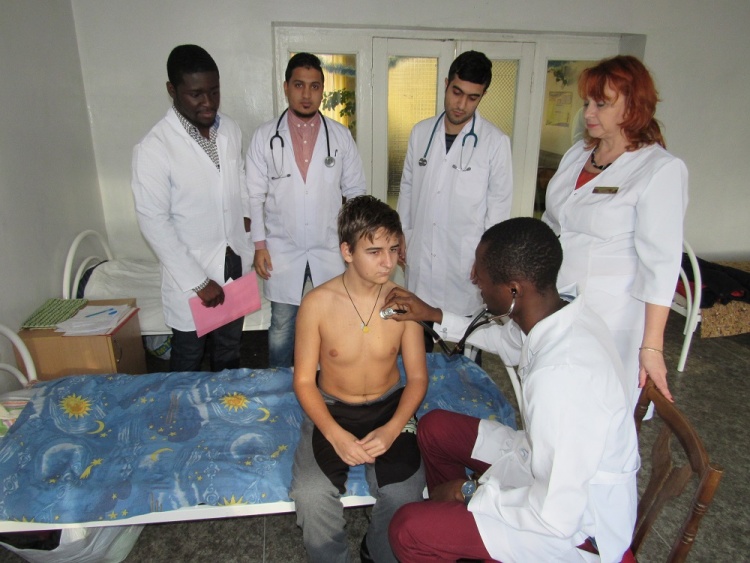 Update photo gallery of the Department of Pediatrics
